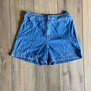 Ann Taylor Mom Jean Short